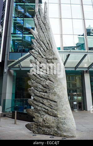 Die City-Flügel von Christopher Le Brun Threadneedle Spaziergang London UK Stockfoto