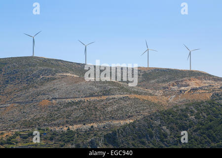 Ein Windpark Mühle oben auf dem Berg Stockfoto