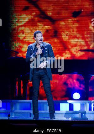 Stockholm, Schweden am 22. Februar 2015. Amerikanischer Sänger Lionel Richie bei Ericsson Globe auf alle Hits, All Night Long World Tour 2015 durchführen.  Bildnachweis: Aija Lehtonen/Alamy Live-Nachrichten Stockfoto