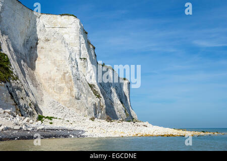 Küstenerosion Klippe fallen Kreidefelsen von Dover Kent England UK Stockfoto