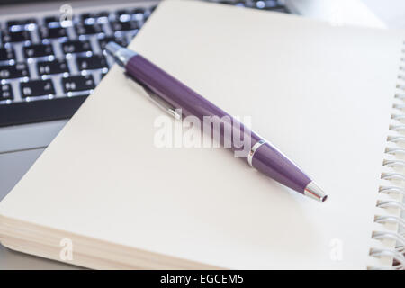 Notizbuch mit Stift, stock Foto Nahaufnahme Stockfoto