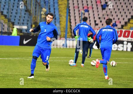 Ghencea-Stadion, Rumänien ROU. 22. Februar 2015. Paul Papp #6 von Steaua Bukarest Erwärmung vor der Liga Rumänien ich Spiel zwischen Steaua Bukarest ROU und Rapid Bukarest ROU Rumänien ROU Ghencea Stadium. Catalin Soare/Cal Sport Media/Alamy Live-Nachrichten Stockfoto