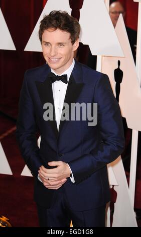 Los Angeles, CA, USA. 22. Februar 2015. Eddie Redmayne!!! VEREINIGTES KÖNIGREICH HERAUS!!! für die 87. Academy Awards Oscars 2015 - Ankünfte 2, Dolby Theater in Hollywood und Highland Center, Los Angeles, CA 22. Februar 2015. Bildnachweis: Elizabeth Goodenough/Everett Collection/Alamy Live-Nachrichten Stockfoto