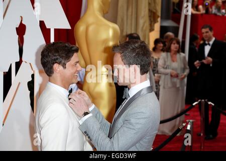 Schauspieler David Burtka und 87. Annual Academy Awards Host Neil Patrick Harris (r) teilnehmen 87. Academy Awards, Oscar, im Dolby Theatre in Los Angeles, USA, am 22. Februar 2015. Foto: Hubert Boesl/Dpa - NO WIRE SERVICE - © Dpa picture-Alliance/Alamy Live News Bildnachweis: Dpa picture-Alliance/Alamy Live News Stockfoto