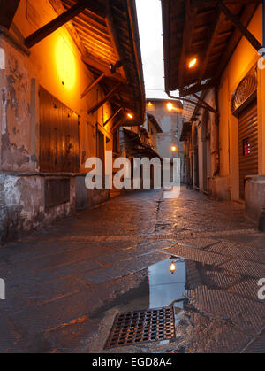 Über Stracceria Gasse, Piazza del Ortaggio, Marktplatz, Pistoia, Toskana, Italien, Europa Stockfoto
