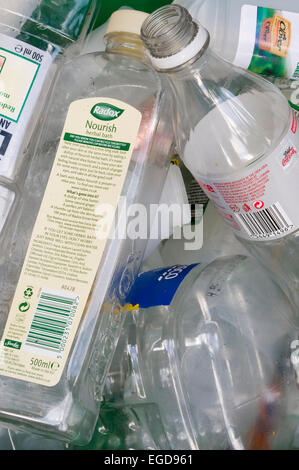 Kunststoff-Flaschen bereit für das Recycling Stockfoto