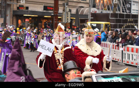 300. Geburtstag der Stadt Karlsruhe, jährlichen Karneval und Fasching-Parade, Stockfoto