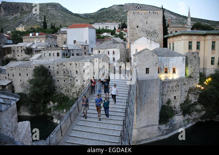 An der alten Brücke, Mostar, Bosnien und Herzegowina Stockfoto