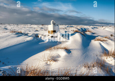 Snow Drift Bildhauerei an Fett Betty auf Rosedale Moor Stockfoto