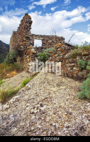 Ruinen des byzantinischen Klosters St. Retter der Placa, S. Salvatore della Placa in Sizilien, Francavilla Stockfoto