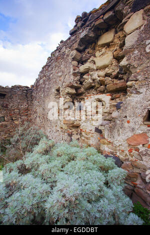 Ruinen des byzantinischen Klosters St. Retter der Placa, S. Salvatore della Placa in Sizilien, Francavilla Stockfoto