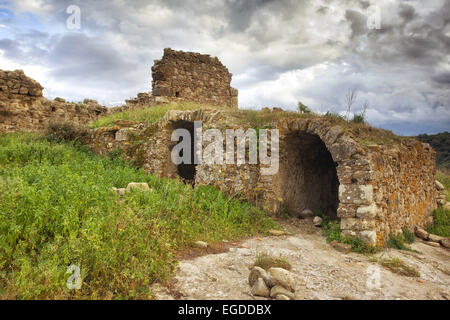 Ruinen des byzantinischen Klosters St. Retter der Placa, S. Salvatore della Placa in Sizilien, Francavilla Stockfoto