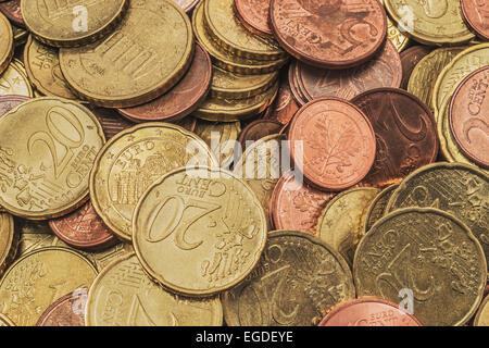 Viele verschiedene Eurocent-Münzen Stockfoto