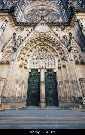 Eingang zum St.-Veits-Dom, Prag, Tschechische Republik, Europa Stockfoto