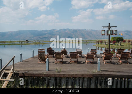 Inle Resort und Spa Hotel in Nyaungshwe Region. Luxus-Unterkunft am Ufer des Inle-See, Burma, Myanmar. Stockfoto