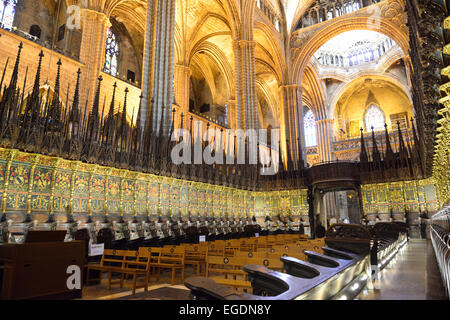 Innenraum des Doms mit Chor Stände, La Catedral De La Santa Creu i Santa Eulalia, Gotik, Barri Gotic, Barcelona, Katalonien, Spanien Stockfoto