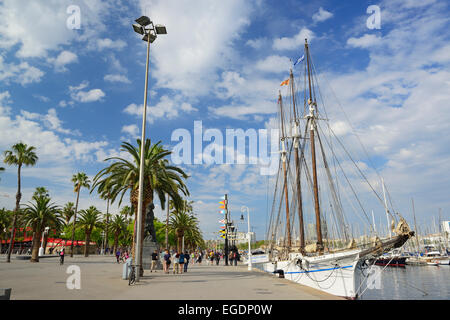 Segelschiff in den alten Hafen Port Vell Barcelona, Katalonien, Spanien Stockfoto