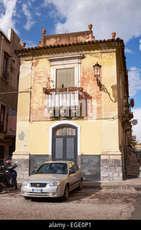 Verkehr auf den Straßen von Catania, Sizilien, Italien. Italienischen Tourismus, Reise- und Urlaubsziel. Stockfoto