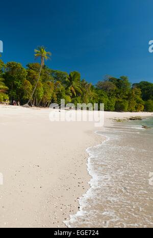 Costa Rica. Pazifikküste, Manuel Antonio Nationalpark Manuel Antonio, Strand Playa Manuel Antonio / / Costa Rica. Côte d ' Pacif Stockfoto