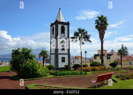 Uhrturm Torre Relogio, Park Jardim de Florecio Terra, Horta, Faial, Azoren, Portugal Stockfoto