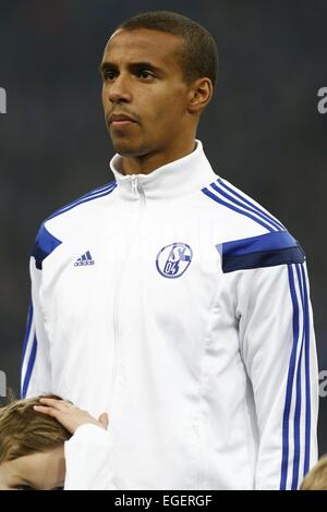 Gelsenkirchen, Deutschland. 18. Februar 2015. Joel Matip (Schalke) Fußball: UEFA Champions League Runde 16 match zwischen FC Schalke 04 0-2 Real Madrid CF in der Arena AufSchalke in Gelsenkirchen, Deutschland. © Mutsu Kawamori/AFLO/Alamy Live-Nachrichten Stockfoto