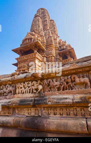 Lakshmana Tempel liegt in der westlichen Gruppe der Tempel von Khajuraho in Madhya Pradesh, Indien. Stockfoto