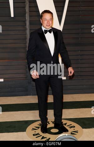 CEO von Tesla und Raum X, Elon Musk, besucht die Vanity Fair Oscar Party im Wallis Annenberg Center für darstellende Künste in Beverly Hills, Los Angeles, USA, am 22. Februar 2015. Foto: Hubert Boesl /dpa - NO-Draht-Dienst- Stockfoto