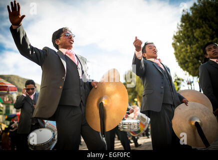 Musiker, Fiesta De La Virgen De La Candelaria, Copacabana, Titicacasee, Bolivien Stockfoto