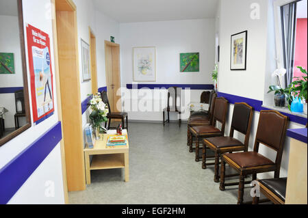 Pilot in der Gesundheit der Hausarzt sein oder werden, ist der Wunsch der Politik. Für den Patienten ist es der erste Punkt der con Stockfoto