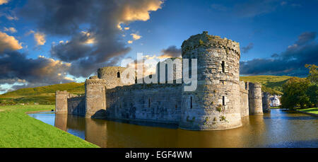 Mittelalterliche Burg Beaumaris gebaut 1284 durch Edward 1., Isle of Anglesey, Wales Stockfoto