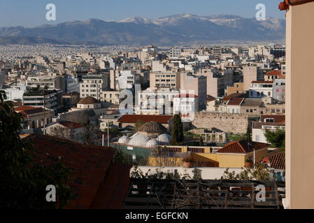 Griechenland-Athen-Plaka Blick über Monastiraki im winter Stockfoto