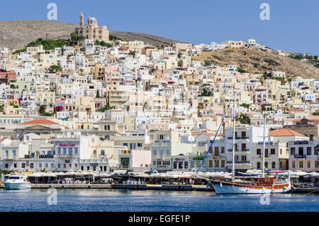 Ermoupoli Waterfront, Insel Syros, Kykladen, Griechenland Stockfoto