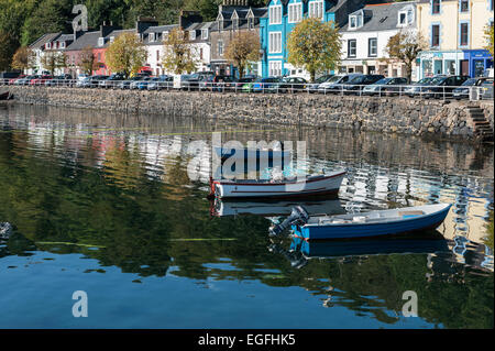 Die Hafenfront in Tobermory auf der schottischen Isle of Mull Stockfoto