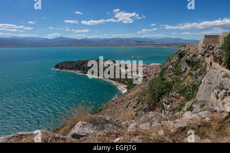 Blick von Palamidi Burg, Nafplio und Argolikos Golf, Argolis, Peloponnes, Griechenland Stockfoto