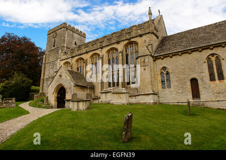 St Andrew Church in der Cotswold-Dorf Chedworth, Gloucestershire, UK Stockfoto