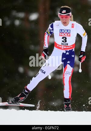 Falun, Schweden. 24. Februar 2015. Caitlin Gregg der USA in Aktion während der Langlauf Damen 10 km, Einzelwertung bei der nordischen Ski-Weltmeisterschaften in Falun, Schweden, 24. Februar 2015. Foto: Hendrik Schmidt/Dpa/Alamy Live News Stockfoto