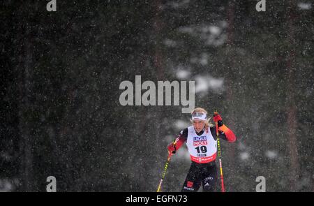 Falun, Schweden. 24. Februar 2015. Claudia Nystad Deutschlands in Aktion während der Langlauf Damen 10 km, Einzelwertung bei der nordischen Ski-Weltmeisterschaften in Falun, Schweden, 24. Februar 2015. Foto: Hendrik Schmidt/Dpa/Alamy Live News Stockfoto