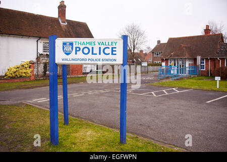 Gesamtansicht von Wallingford Polizeistation. Thames Valley Polizei will die Station im Rahmen der Sparmaßnahmen zu verkaufen Stockfoto