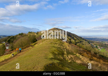 Ausdauer-Hill & Worcestershire Leuchtfeuer über Malvern Hills, Worcestershire & Grenze Herefordshire, England, UK im Winter Stockfoto