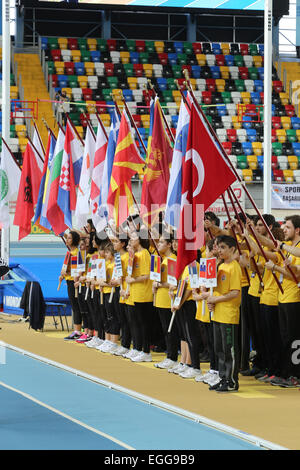 ISTANBUL, Türkei - 21. Februar 2015: Eröffnungsfeier der Balkan Leichtathletik Indoor Asli Cakir Alptekin Leichtathletik WM Stockfoto