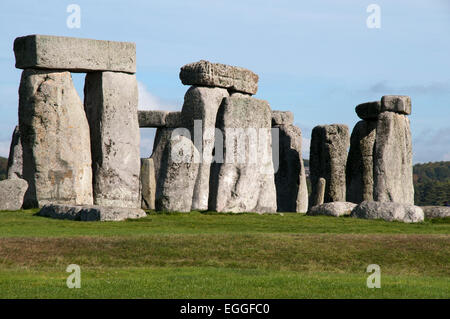 Stonehenge ist ein Ring von stehenden Steinen in der Nähe von Salisbury in Südengland, die vielleicht schon 3000 v. Chr. errichtet. Stockfoto