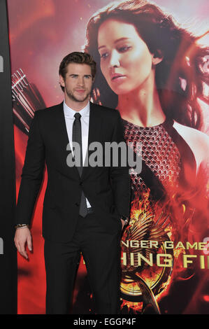 LOS ANGELES, CA - 18. November 2013: Liam Hemsworth bei der US-Premiere seines Films "The Hunger Games: Catching Fire" im Nokia Theatre LA Live. Stockfoto