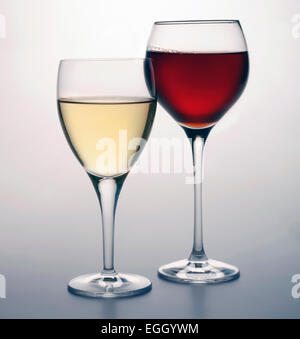 rot- und Weißwein Stockfoto