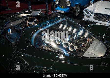 Motor 5.0 L DOHC V12 des Rennwagens Jaguar XJ13 von Proteus (Nachbau) Stockfoto