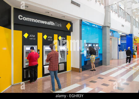 Commonwealth Bank of Australia und ANZ banking Group Cashpoint Maschinen in Broadway Shopping Centre, Sydney Stockfoto