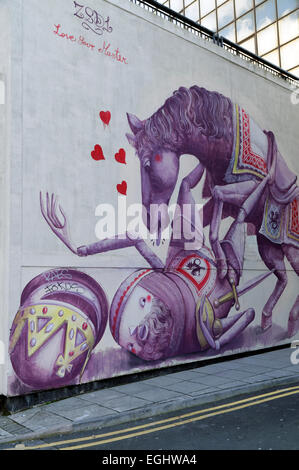 "Love Your Master" Graffiti Teil des leeren Wände Projekt, Cardiff, Wales, UK. Stockfoto