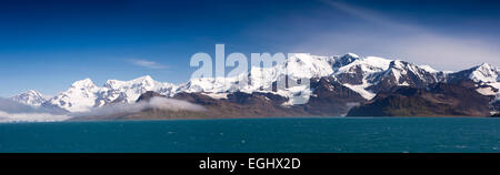 Süd-Georgien, Cumberland Bay, Mt Sugartop, Paulsen Peak, Berge rund um Grytviken Stockfoto