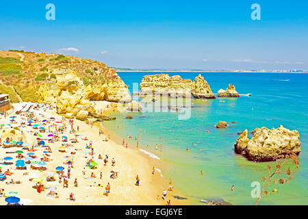 Tourismus an der Südküste in der Nähe von Lagos in der Algarve-Portugal Stockfoto