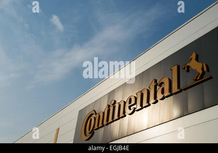 Hefei, China. 12. November 2014. Das Continental-Logo - auf Continental-Reifen in Hefei, China, 12. November 2014 getroffen. Foto: Ole Spata/Dpa/Alamy Live-Nachrichten Stockfoto