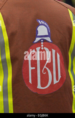 Feuerwehr in ganz Großbritannien miteinander verbunden in der Pension Streit in Westminster, London, UK Stockfoto